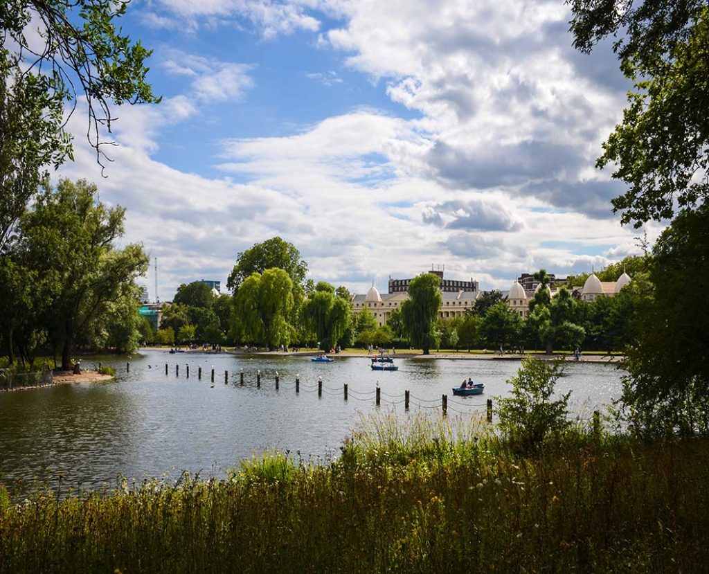 UK City Parks: Enjoy Tranquil and Green Parks in London and Other Cities