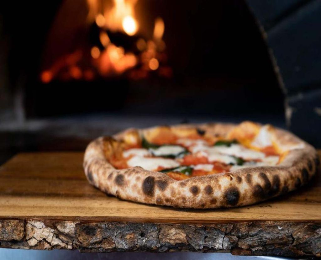 Naples: Unveiling the Birthplace of Pizza and Historic Ruins